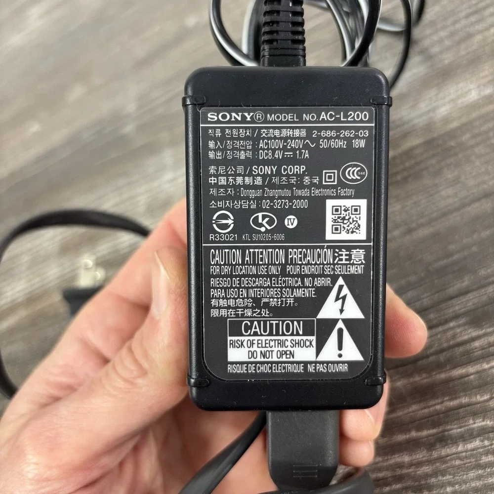 OEM Sony‎ HandyCam AC-L200 Charger AC Adapter Power Supply for MiniDV HDD HD-DVD